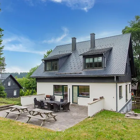 Forest Escape With Terrace, Cleaning Included Holiday home Eisfeld