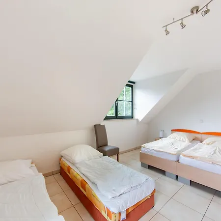 Forest Escape With Terrace, Cleaning Included Holiday home Eisfeld